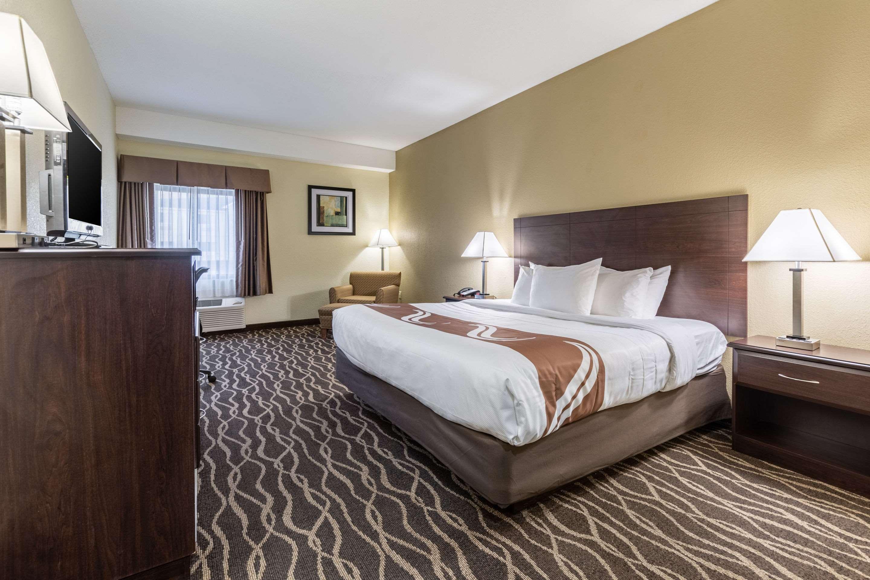 Quality Inn & Suites Southport Indianapolis Bagian luar foto