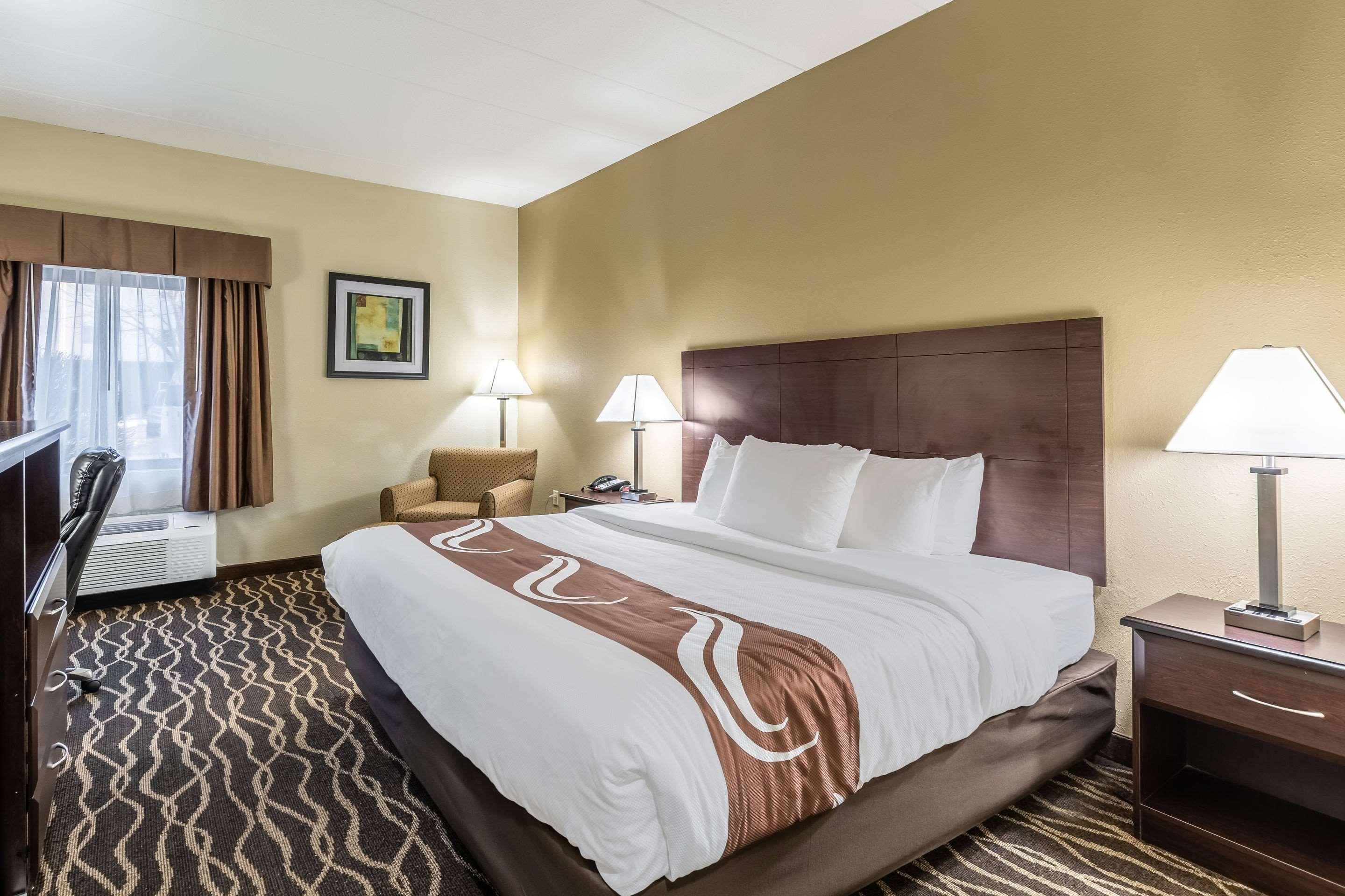 Quality Inn & Suites Southport Indianapolis Bagian luar foto
