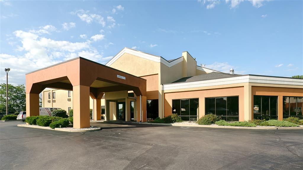 Quality Inn & Suites Southport Indianapolis Bagian luar foto